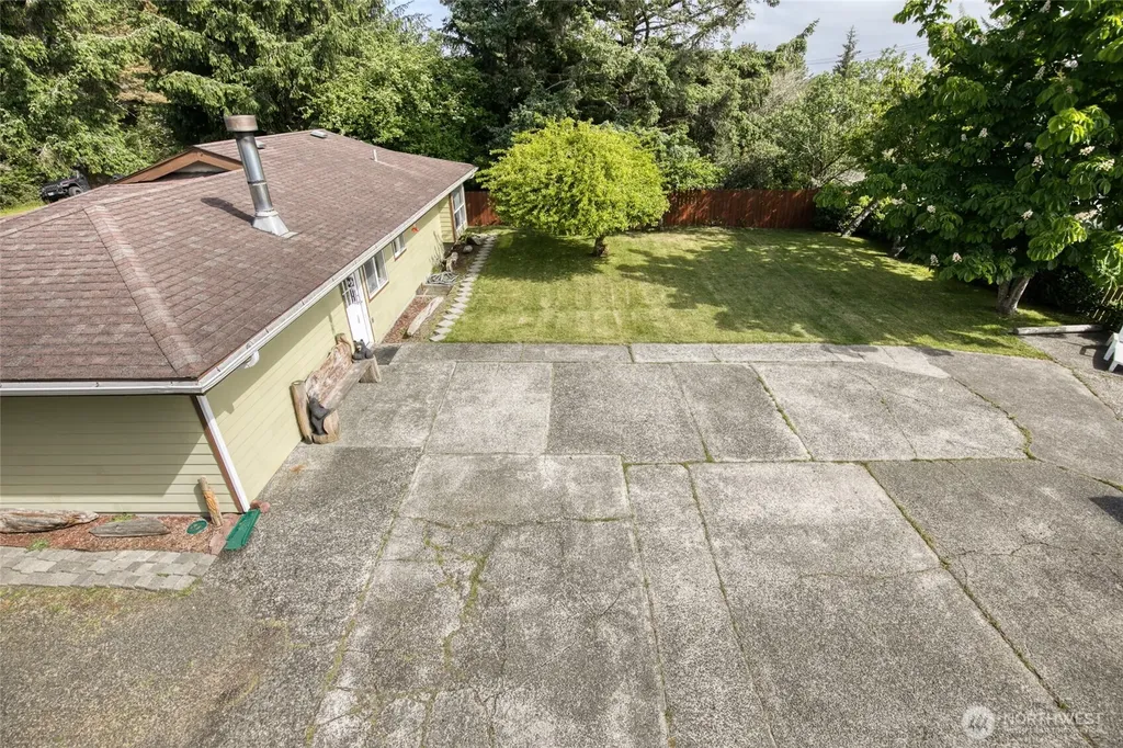 248 NW Ensign Avenue Ocean Shores WA 98569