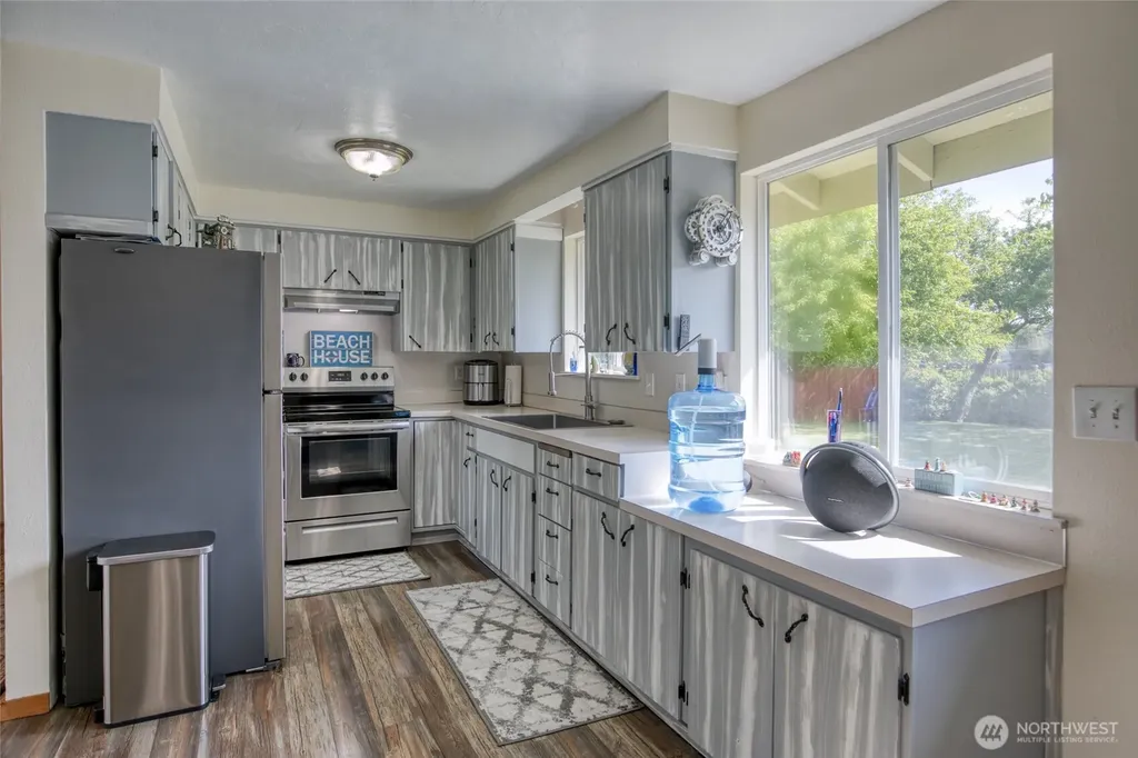 248 NW Ensign Avenue Ocean Shores WA 98569