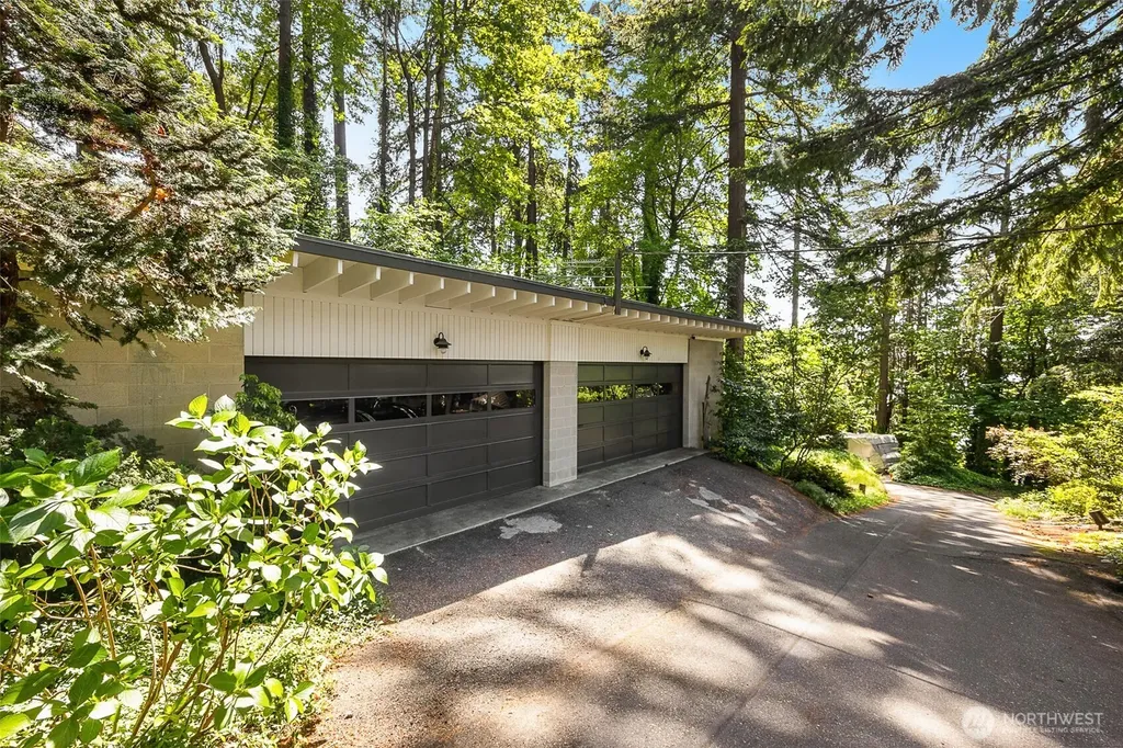2700 SW 156th Street Burien WA 98166