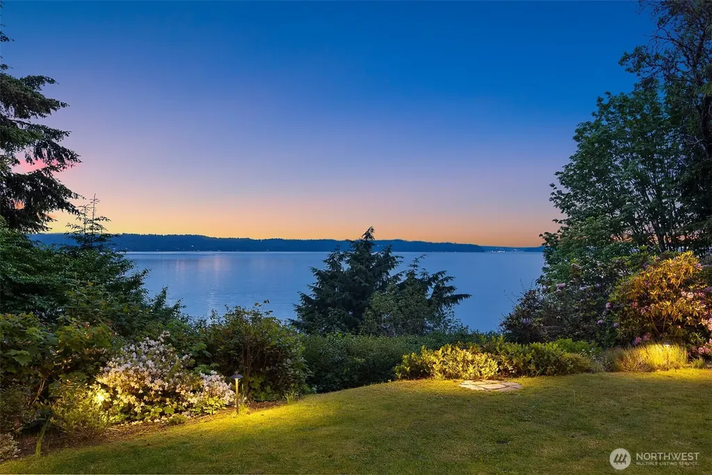 2700 SW 156th Street Burien WA 98166