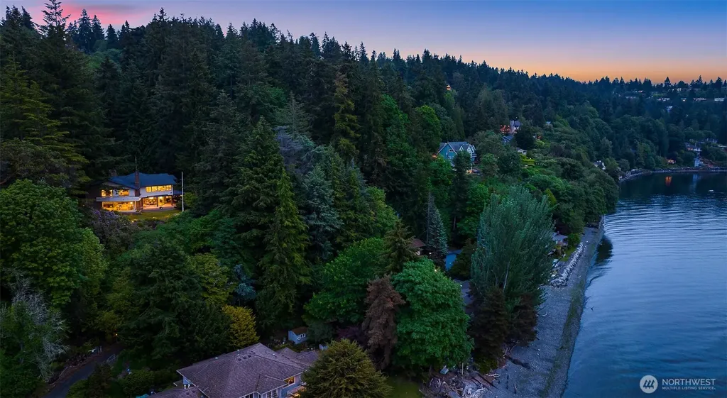 2700 SW 156th Street Burien WA 98166