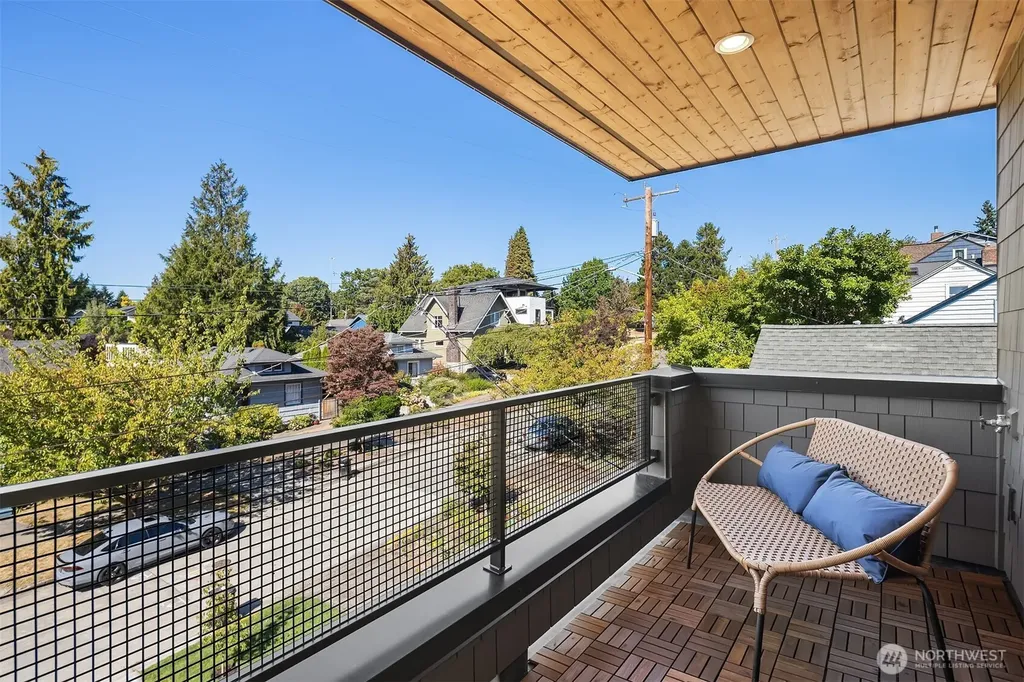 7342 20th Avenue NW Seattle WA 98117