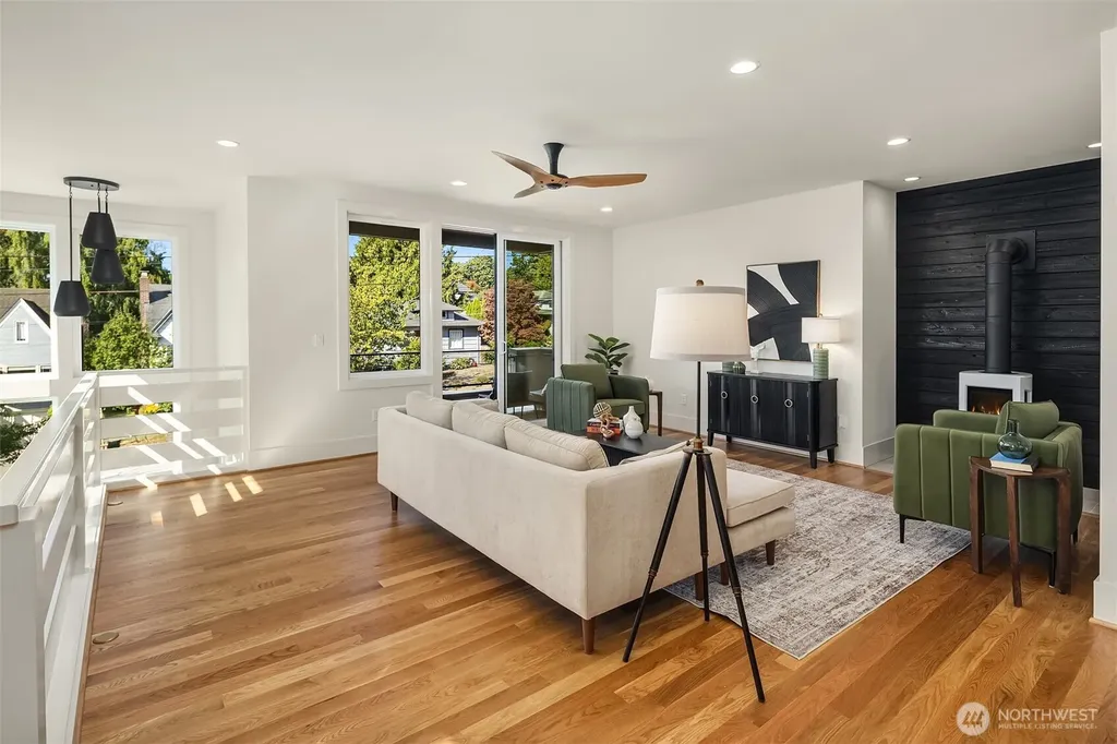 7342 20th Avenue NW Seattle WA 98117