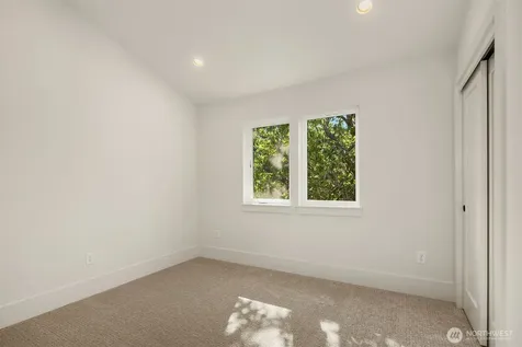 7342 20th Avenue NW Seattle WA 98117