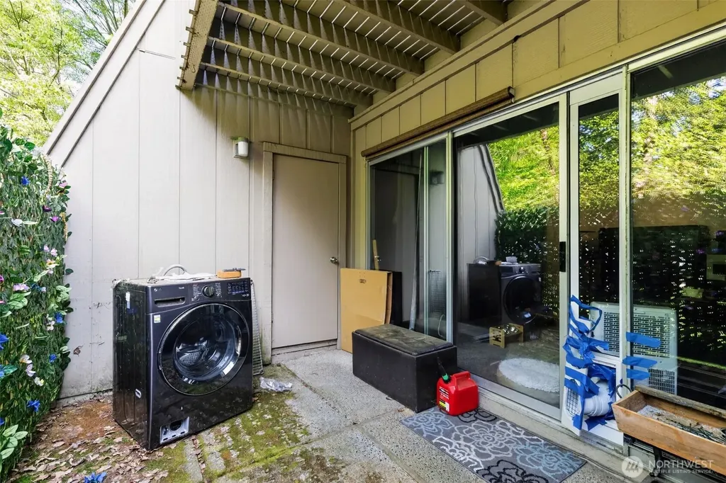 4813 180th Street SW Lynnwood WA 98037