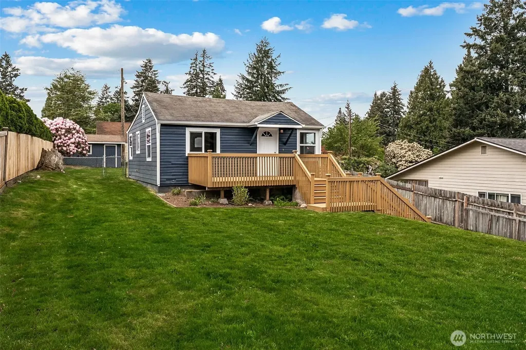 3142 Glendale Drive W University Place WA 98466