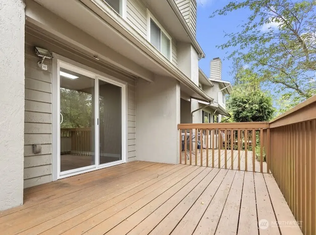 19203 40th Avenue W Lynnwood WA 98036