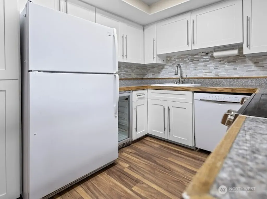 19203 40th Avenue W Lynnwood WA 98036