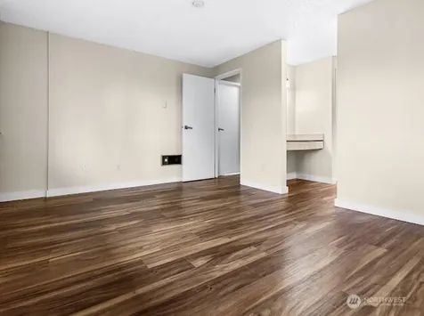 19203 40th Avenue W Lynnwood WA 98036