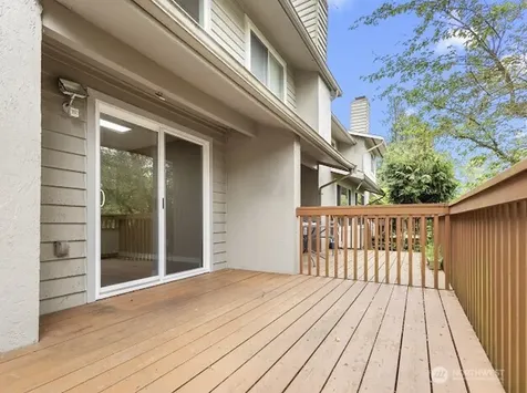19203 40th Avenue W Lynnwood WA 98036