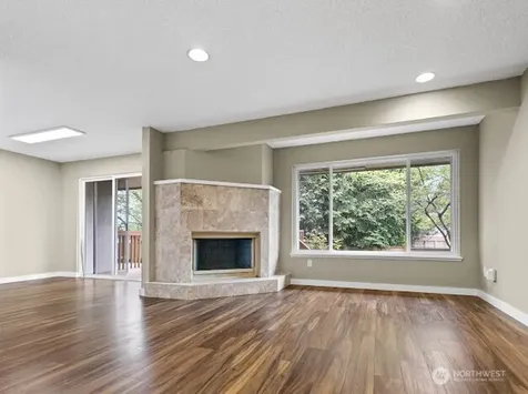 19203 40th Avenue W Lynnwood WA 98036
