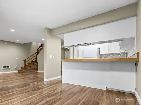 19203 40th Avenue W Lynnwood WA 98036