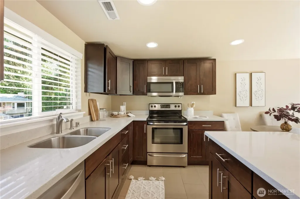2327 NE 86th Street Seattle WA 98115