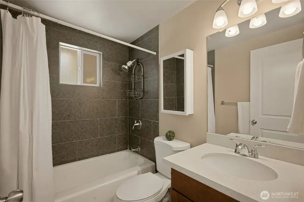 2327 NE 86th Street Seattle WA 98115
