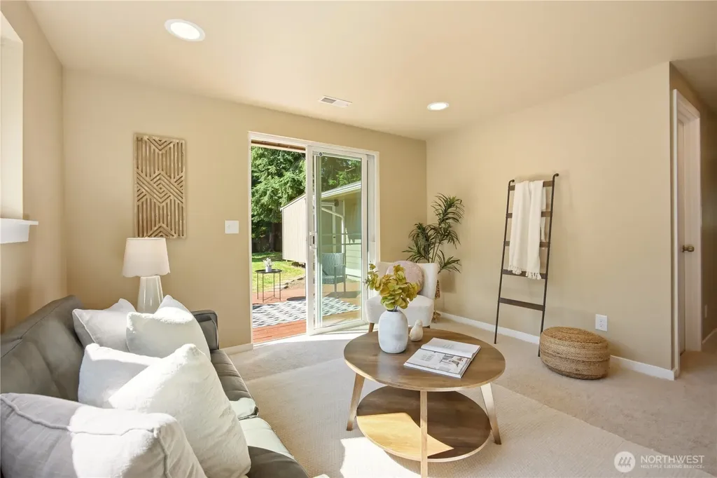2327 NE 86th Street Seattle WA 98115