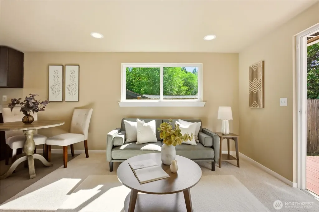 2327 NE 86th Street Seattle WA 98115