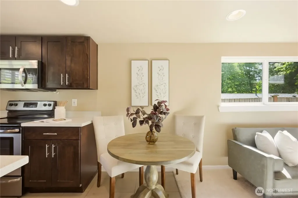 2327 NE 86th Street Seattle WA 98115