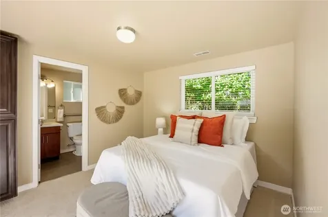 2327 NE 86th Street Seattle WA 98115