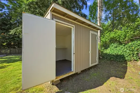 2327 NE 86th Street Seattle WA 98115