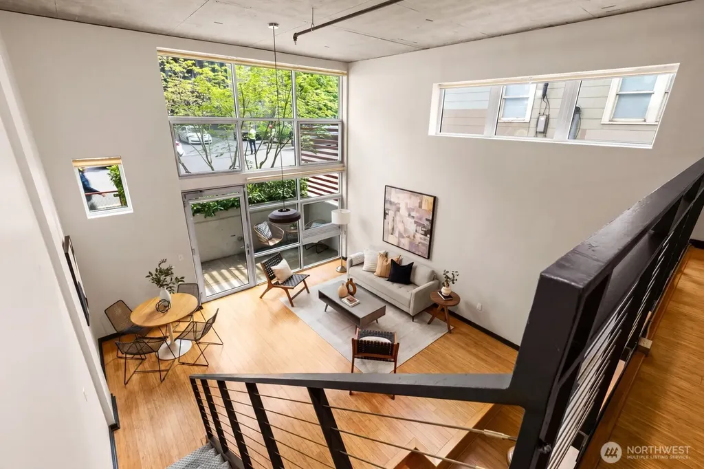 401 9th Avenue N Seattle WA 98109