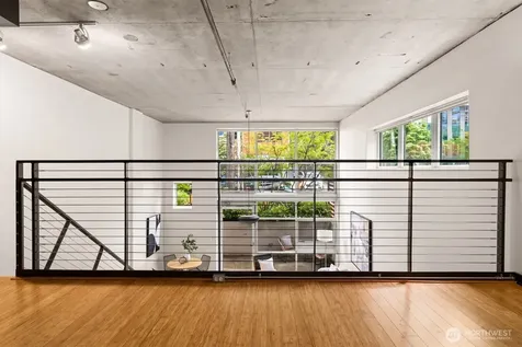 401 9th Avenue N Seattle WA 98109