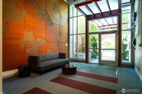 401 9th Avenue N Seattle WA 98109