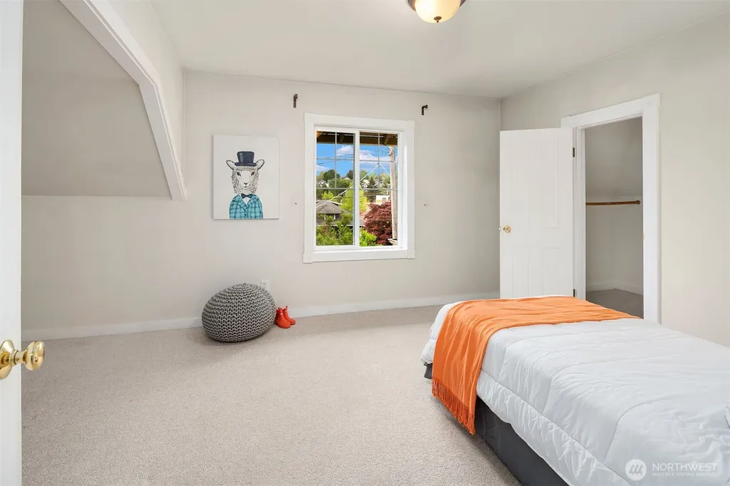 1513 27th Avenue Seattle WA 98122