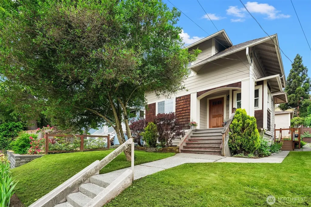 1513 27th Avenue Seattle WA 98122