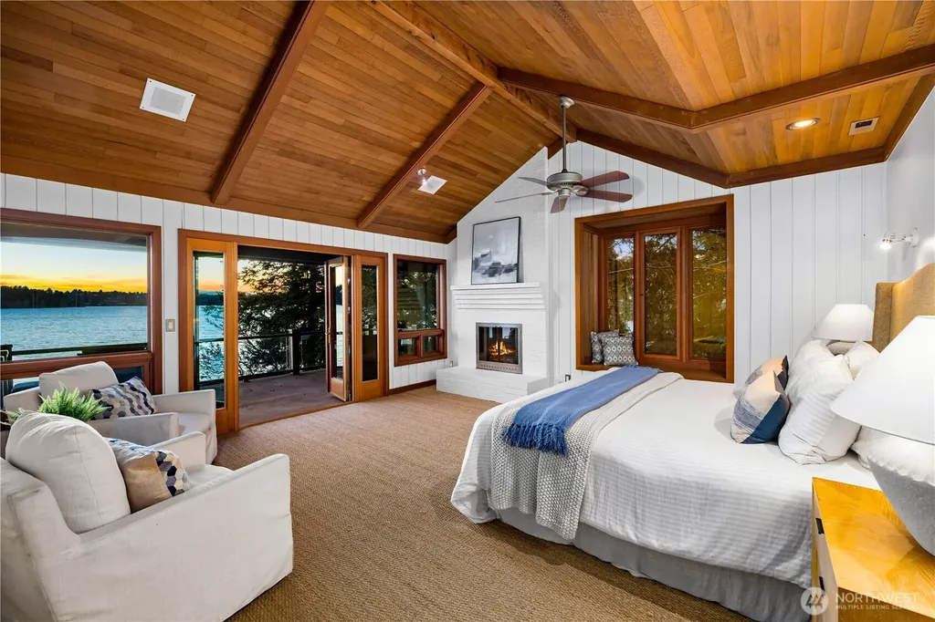 18 Holly Lane Mercer Island WA 98040
