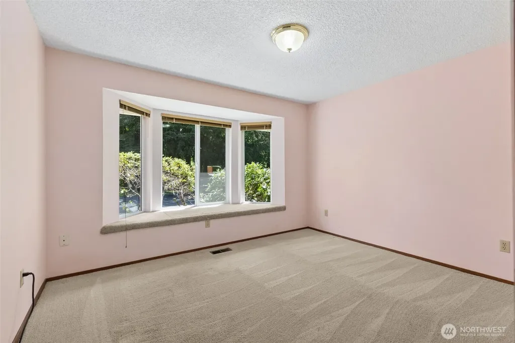 7204 44th Avenue NE Olympia WA 98516
