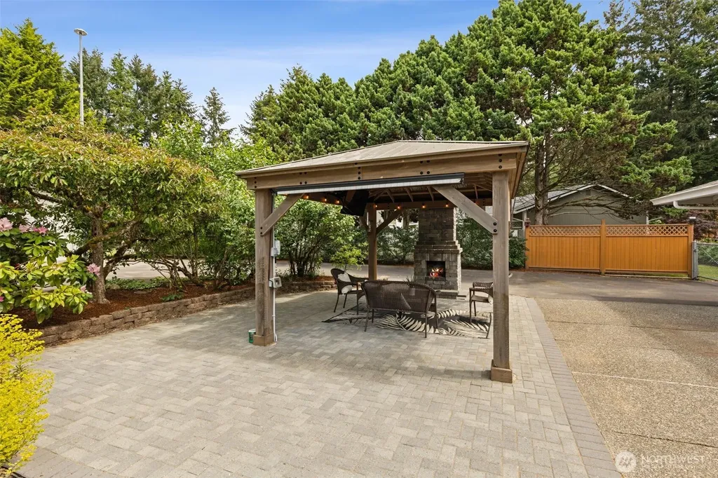 7204 44th Avenue NE Olympia WA 98516