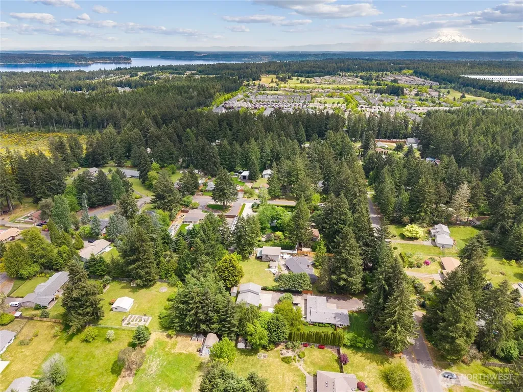 7204 44th Avenue NE Olympia WA 98516