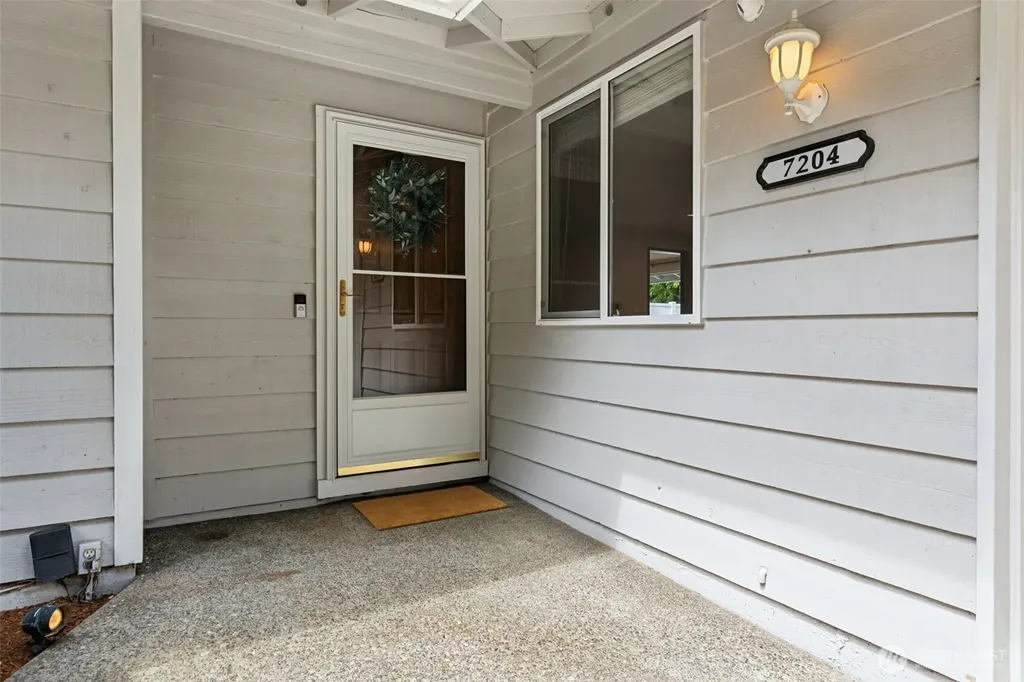 7204 44th Avenue NE Olympia WA 98516