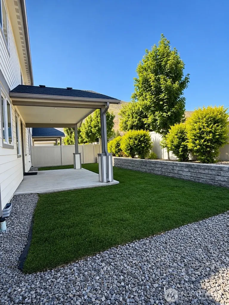 1729 Danny Boy Lane Wenatchee WA 98801