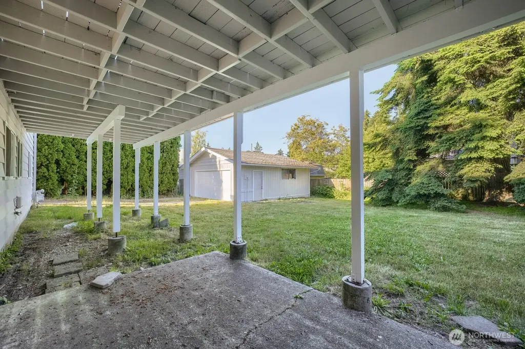 25110 35th Avenue S Kent WA 98032