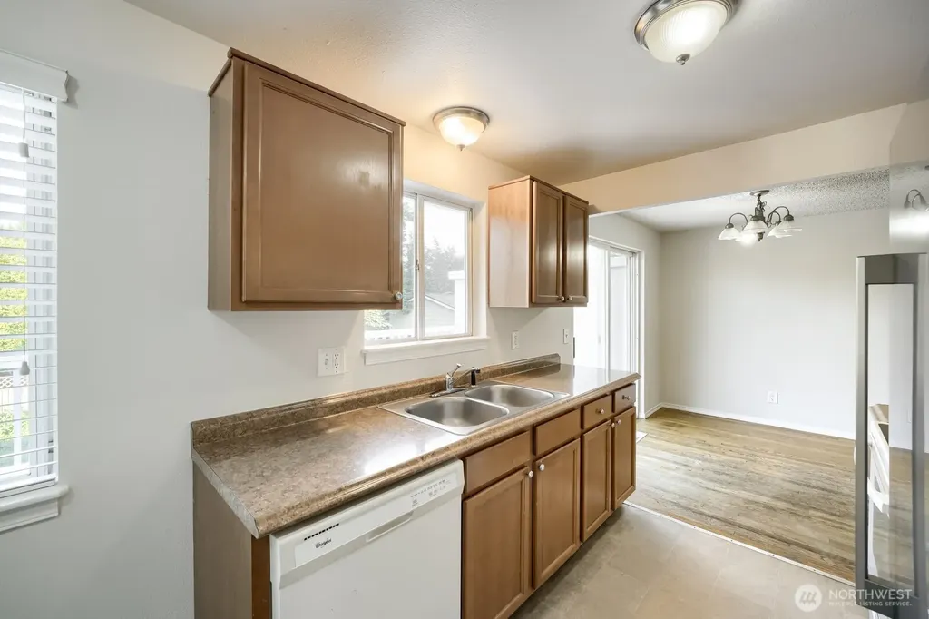 25110 35th Avenue S Kent WA 98032