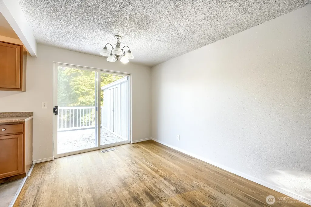 25110 35th Avenue S Kent WA 98032