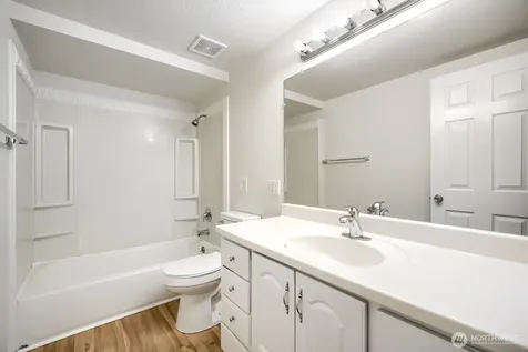 25110 35th Avenue S Kent WA 98032