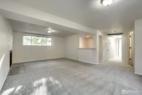25110 35th Avenue S Kent WA 98032