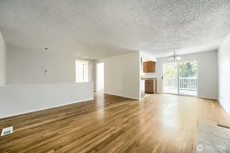25110 35th Avenue S Kent WA 98032