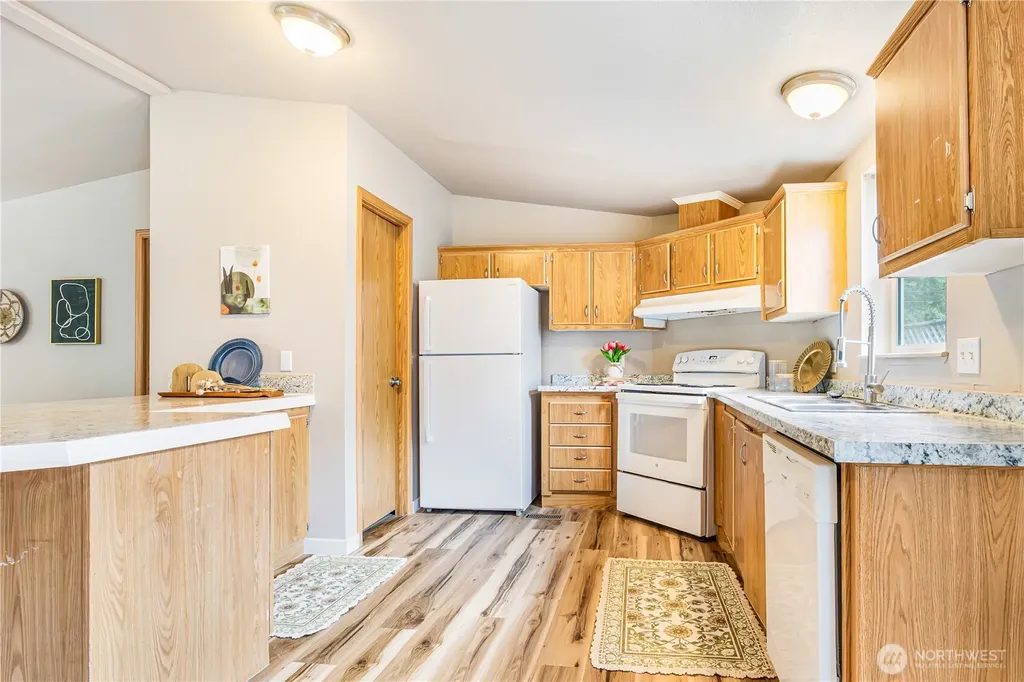 932 Price Road Bremerton WA 98312