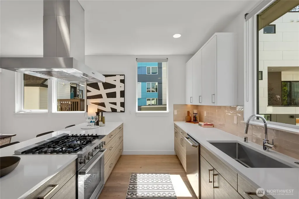 1431 22nd Avenue Seattle WA 98122