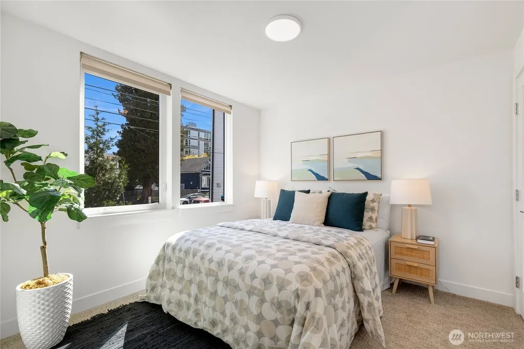 1431 22nd Avenue Seattle WA 98122