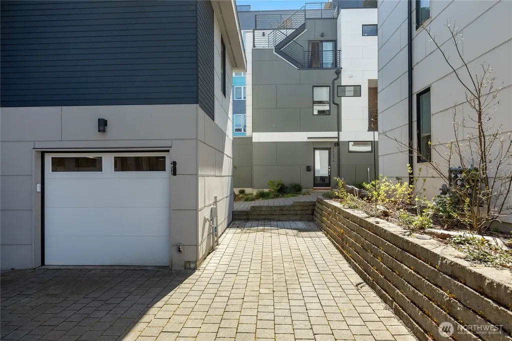 1431 22nd Avenue Seattle WA 98122
