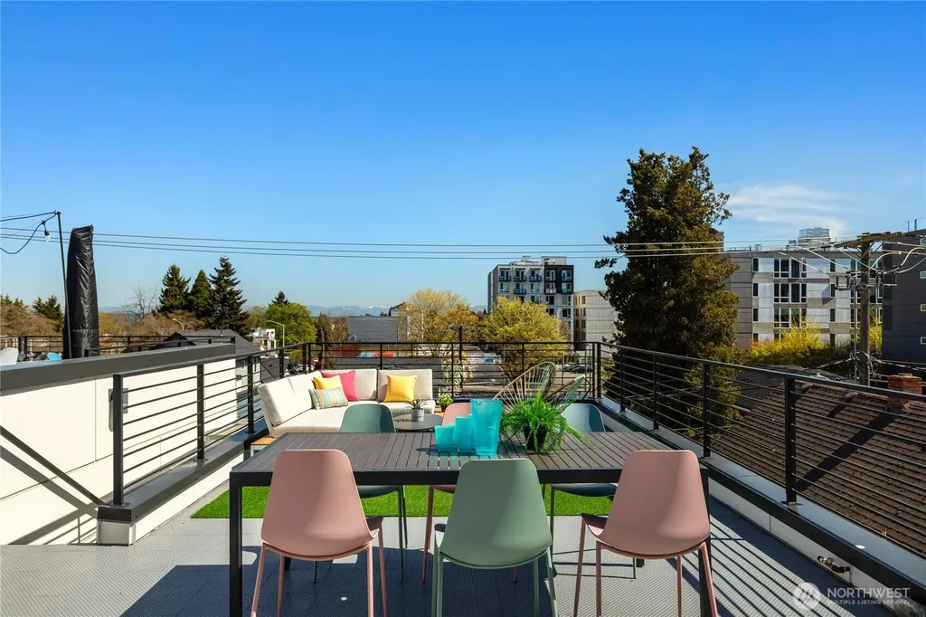 1431 22nd Avenue Seattle WA 98122