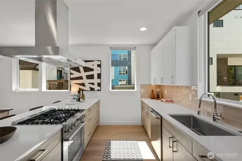 1431 22nd Avenue Seattle WA 98122