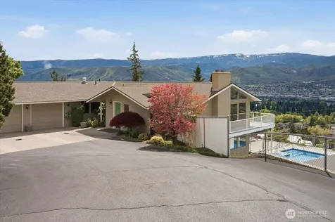 602 Daniels Drive East Wenatchee WA 98802