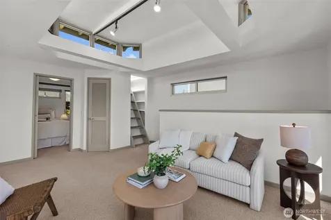 2025 Fairview Avenue E Seattle WA 98102