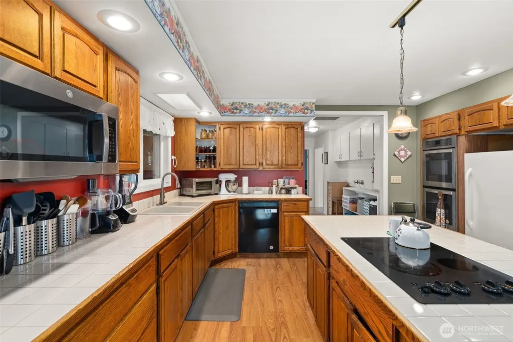 5412 Olympic Highway Aberdeen WA 98520