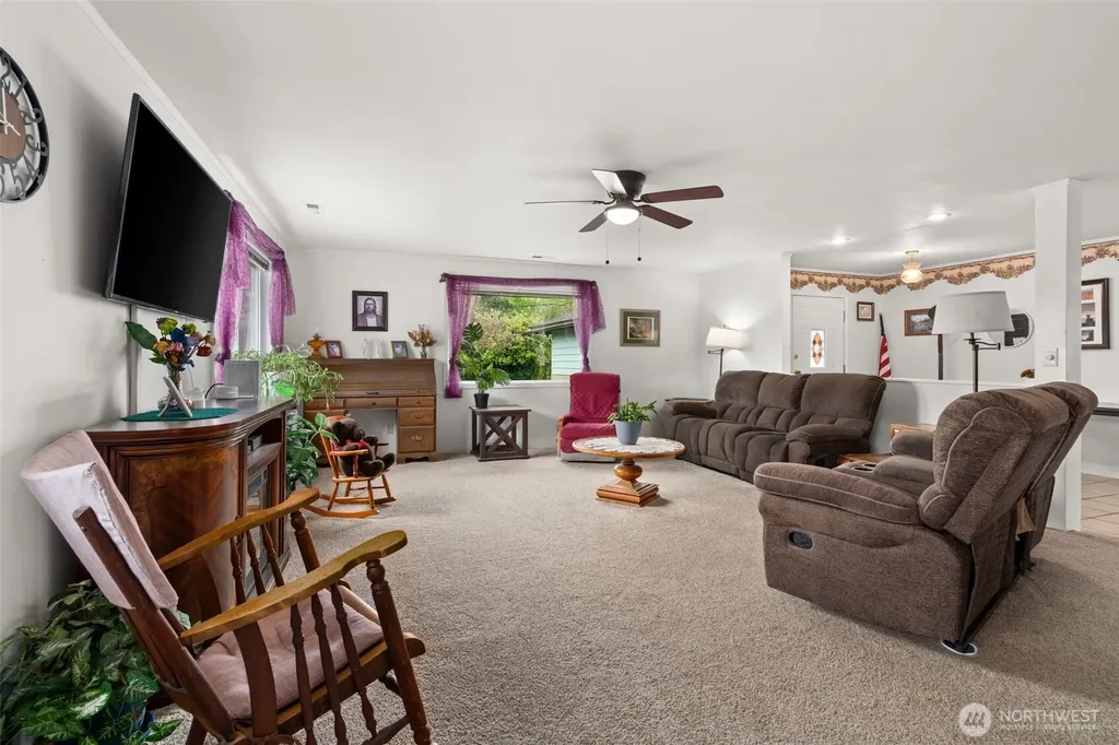 5412 Olympic Highway Aberdeen WA 98520